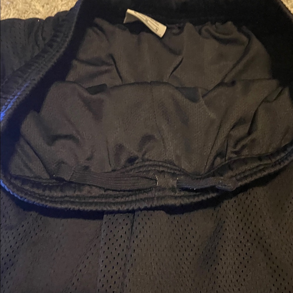 Nike Black NFL Cowboys Shorts - Picture 6 of 6
